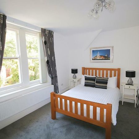 Church Guesthouse Cardiff Luaran gambar