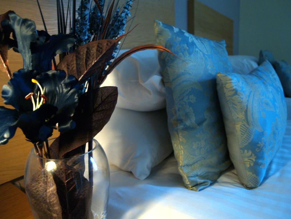 Church Guesthouse Cardiff Luaran gambar