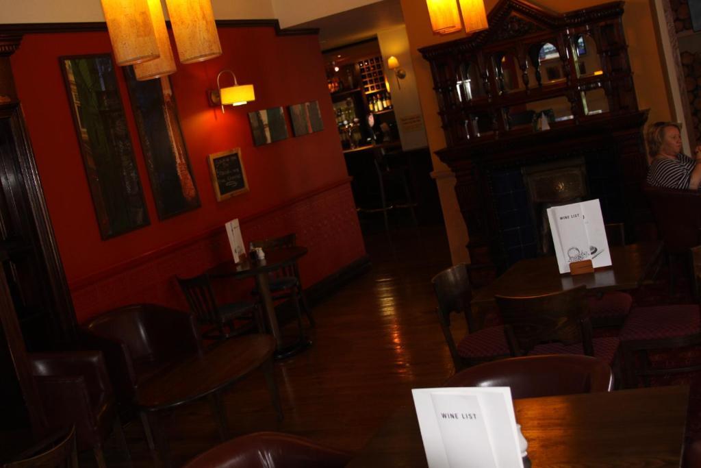 Church Guesthouse Cardiff Luaran gambar