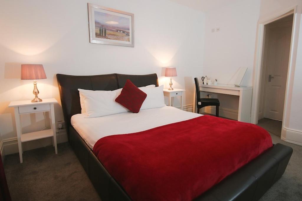 Church Guesthouse Cardiff Luaran gambar