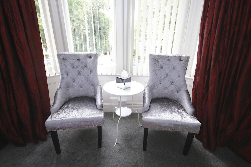 Church Guesthouse Cardiff Luaran gambar